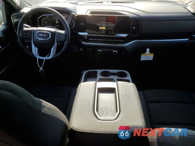 Zdjęcie 8 z 12 samochodu: 2026 GMC SIERRA K1500 SLE VIN:3GTPUBEK1TG163278 - miniatura