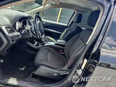 Zdjęcie 7 z 13 samochodu: 2020 DODGE JOURNEY SE VIN:3C4PDCAB1LT247541 - miniatura