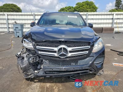 Piąte zdjęcie samochodu w środku: 2017 MERCEDES-BENZ GLE 350 VIN:4JGDA5JB8HA993101 - miniatura