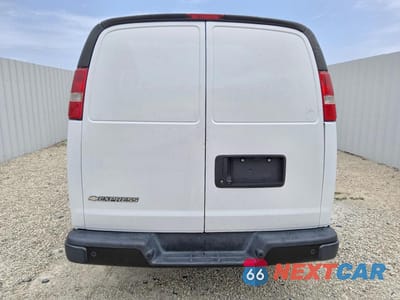 Zdjęcie 6 z 13 samochodu: 2019 CHEVROLET EXPRESS G2500 VIN:1GCWGAFG2K1366166 - miniatura