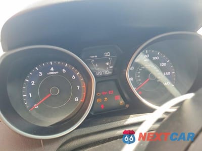Zdjęcie 9 z 12 samochodu: 2016 HYUNDAI ELANTRA VALUE EDITION VIN:5NPDH4AE7GH732232 - miniatura