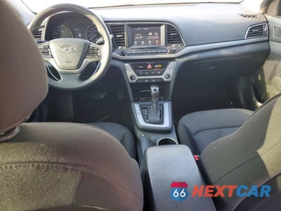 Zdjęcie 8 z 12 samochodu: 2018 HYUNDAI ELANTRA SEL VIN:5NPD84LF0JH341226 - miniatura