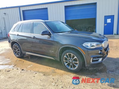 Czwarte zdjęcie samochodu z boku: 2018 BMW X5 XDRIVE35I VIN:5UXKR0C54J0X85208 - miniatura