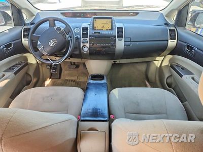 Zdjęcie 8 z 12 samochodu: 2008 TOYOTA PRIUS TOURING VIN:JTDKB20UX87743558 - miniatura
