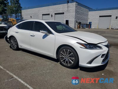 Czwarte zdjęcie samochodu z boku: 2019 LEXUS ES 300H VIN:JTHB21B14K2008235 - miniatura