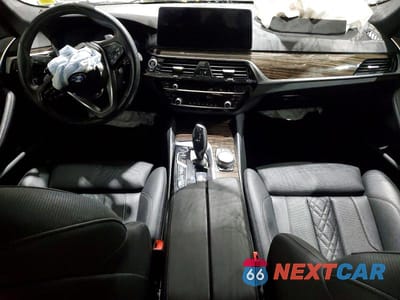 Zdjęcie 8 z 12 samochodu: 2021 BMW 530 XI VIN:WBA13BJ06MWX27634 - miniatura