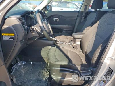 Zdjęcie 7 z 13 samochodu: 2017 KIA SOUL + VIN:KNDJP3A54H7448756 - miniatura