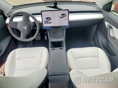 Zdjęcie 8 z 13 samochodu: 2021 TESLA MODEL Y VIN:5YJYGDEEXMF285548 - miniatura