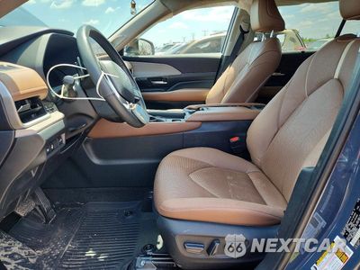 Zdjęcie 7 z 13 samochodu: 2024 TOYOTA GRAND HIGHLANDER PLATINUM VIN:5TDAAAB53RS032175 - miniatura