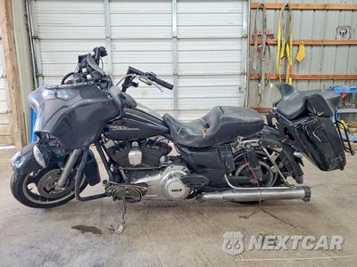 Trzecie zdjęcie samochodu z tyłu: 2011 HARLEY-DAVIDSON FLHX VIN:1HD1KBM11BB642696 - miniatura