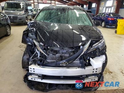 Piąte zdjęcie samochodu w środku: 2026 TOYOTA SIENNA XLE 8-PASSENGER VIN:5TDYRKEC0TS293021 - miniatura