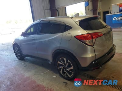 Drugie zdjęcie samochodu z przodu: 2020 HONDA HR-V SPORT VIN:3CZRU6H1XLM726777 - miniatura