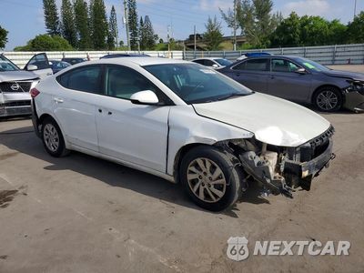 Czwarte zdjęcie samochodu z boku: 2017 HYUNDAI ELANTRA SE VIN:5NPD74LF0HH060914 - miniatura