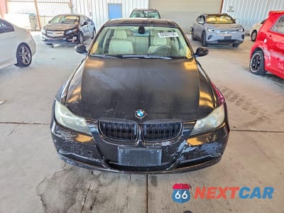 Piąte zdjęcie samochodu w środku: 2006 BMW 325 I VIN:WBAVB13506KR56053 - miniatura