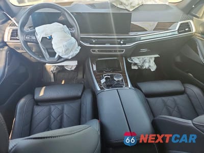 Zdjęcie 8 z 13 samochodu: 2026 BMW X5 XDRIVE40I VIN:5UX23EU08T9148550 - miniatura