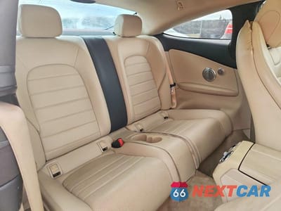 Zdjęcie 10 z 12 samochodu: 2017 MERCEDES-BENZ C 300 VIN:WDDWJ4JB9HF326201 - miniatura