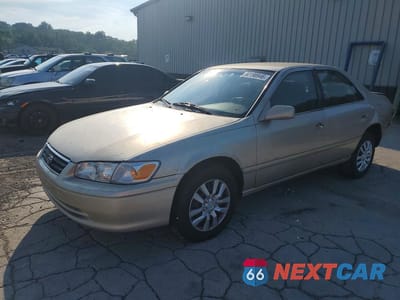 2001 TOYOTA CAMRY LE 4T1BG22K91U028948 - główne zdjęcie licytacji z USA - miniatura