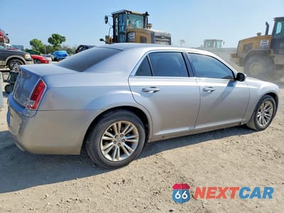Trzecie zdjęcie samochodu z tyłu: 2014 CHRYSLER 300 S VIN:2C3CCABGXEH120187 - miniatura