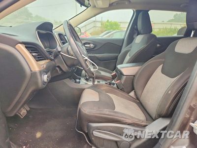 Zdjęcie 7 z 13 samochodu: 2014 JEEP CHEROKEE LATITUDE VIN:1C4PJMCS8EW255743 - miniatura