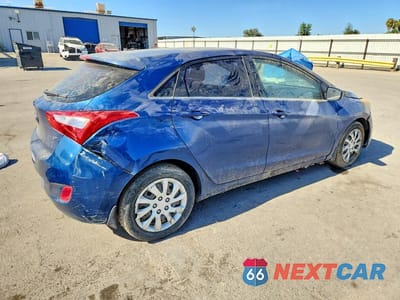 Trzecie zdjęcie samochodu z tyłu: 2016 HYUNDAI ELANTRA GT BASE VIN:KMHD35LHXGU266647 - miniatura