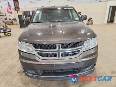 Piąte zdjęcie samochodu w środku: 2016 DODGE JOURNEY SE VIN:3C4PDCAB0GT160848 - miniatura