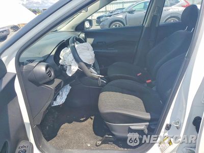 Zdjęcie 7 z 13 samochodu: 2021 NISSAN KICKS S VIN:3N1CP5BV2ML488779 - miniatura