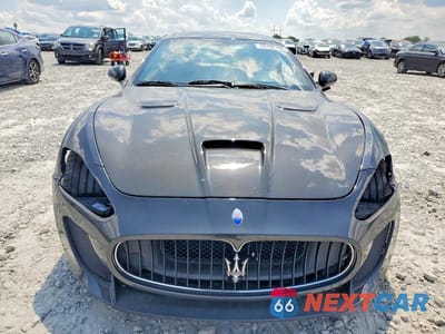 Piąte zdjęcie samochodu w środku: 2014 MASERATI GRANTURSMO VIN:ZAM45VLA2E0091215 - miniatura