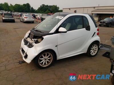 2013 SMART FORTWO PURE WMEEJ3BA7DK651129 - główne zdjęcie licytacji z USA - miniatura