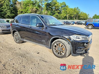 Czwarte zdjęcie samochodu z boku: 2018 BMW X5 SDRIVE35I VIN:5UXKR2C50J0Z14007 - miniatura