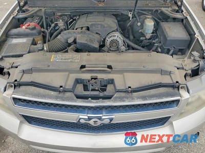 Zdjęcie 12 z 13 samochodu: 2009 CHEVROLET SUBURBAN K1500 LT VIN:1GNFK26309R251831 - miniatura