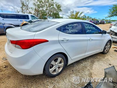 Trzecie zdjęcie samochodu z tyłu: 2012 HYUNDAI ELANTRA GLS VIN:KMHDH4AE3CU243905 - miniatura