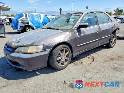1998 HONDA ACCORD EX 1HGCG1655WA004633 - główne zdjęcie licytacji z USA - miniatura