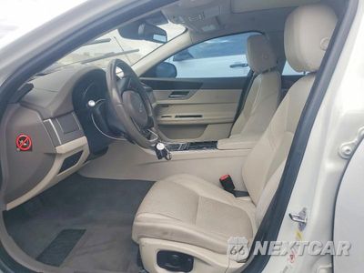 Zdjęcie 7 z 13 samochodu: 2016 JAGUAR XF PRESTIGE VIN:SAJBE4BV8GCY13557 - miniatura