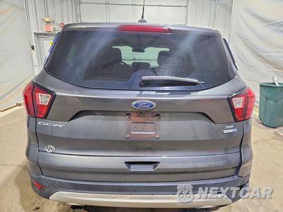 Zdjęcie 6 z 13 samochodu: 2019 FORD ESCAPE SE VIN:1FMCU9GD3KUC17273 - miniatura