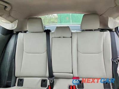 Zdjęcie 10 z 13 samochodu: 2023 TOYOTA PRIUS XLE VIN:JTDADABU6P3003850 - miniatura