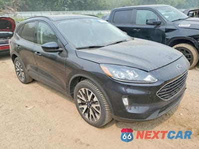 Czwarte zdjęcie samochodu z boku: 2021 FORD ESCAPE SEL VIN:1FMCU9H95MUA31666 - miniatura
