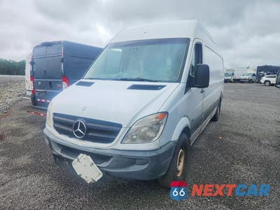 2012 MERCEDES-BENZ SPRINTER 2500 DELIVERY VAN WD3PE8CB1C5699975 - główne zdjęcie licytacji z USA - miniatura