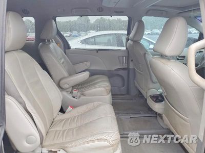 Zdjęcie 11 z 13 samochodu: 2013 TOYOTA SIENNA XLE 7-PASSENGER VIN:5TDDK3DC4DS059007 - miniatura