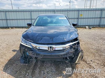 Piąte zdjęcie samochodu w środku: 2017 HONDA ACCORD EXL VIN:1HGCR2F98HA135108 - miniatura