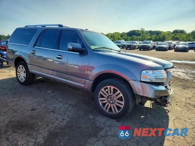Czwarte zdjęcie samochodu z boku: 2011 LINCOLN NAVIGATOR L VIN:5LMJJ3J50BEJ09120 - miniatura