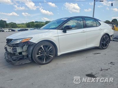 2019 TOYOTA CAMRY XSE 4T1B61HK1KU184472 - główne zdjęcie licytacji z USA - miniatura