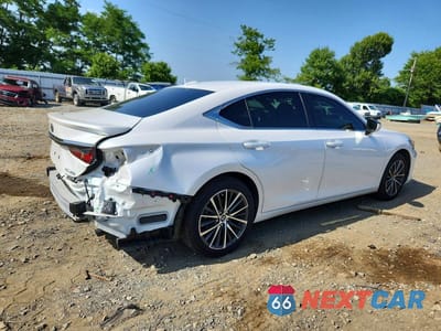 Trzecie zdjęcie samochodu z tyłu: 2025 LEXUS ES 350 BASE VIN:58ADZ1B13SU203371 - miniatura