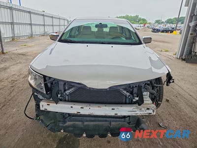 Piąte zdjęcie samochodu w środku: 2011 LINCOLN MKZ SELECT VIN:3LNHL2GC9BR765132 - miniatura