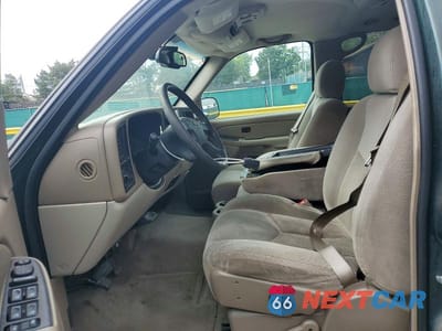 Zdjęcie 7 z 13 samochodu: 2004 CHEVROLET SUBURBAN C1500 VIN:3GNEC16Z84G259918 - miniatura