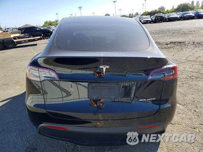 Zdjęcie 6 z 12 samochodu: 2023 TESLA MODEL Y VIN:7SAYGDEE1PF693315 - miniatura