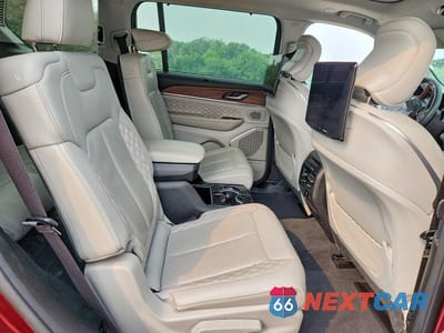 Zdjęcie 11 z 14 samochodu: 2023 JEEP GRAND CHEROKEE L SUMMIT VIN:1C4RJKEG5P8109684 - miniatura