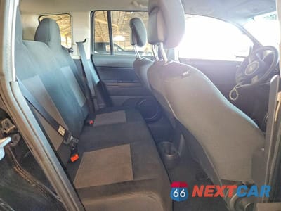Zdjęcie 10 z 12 samochodu: 2014 JEEP COMPASS VIN:1C4NJCBA0ED573832 - miniatura