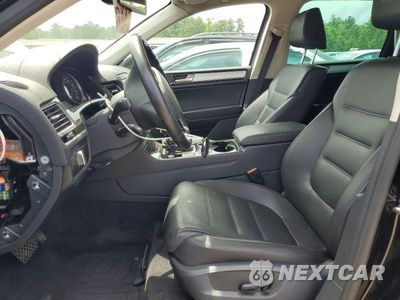 Zdjęcie 7 z 13 samochodu: 2016 VOLKSWAGEN TOUAREG SPORT/LUX/EXECUTIVE VIN:WVGEF9BP3GD012239 - miniatura