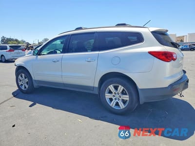 Drugie zdjęcie samochodu z przodu: 2012 CHEVROLET TRAVERSE LT VIN:1GNKRJED7CJ332166 - miniatura