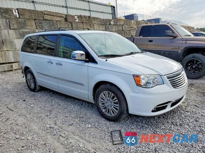 Czwarte zdjęcie samochodu z boku: 2016 CHRYSLER TOWN & COUNTRY TOURING L VIN:2C4RC1CG0GR200809 - miniatura